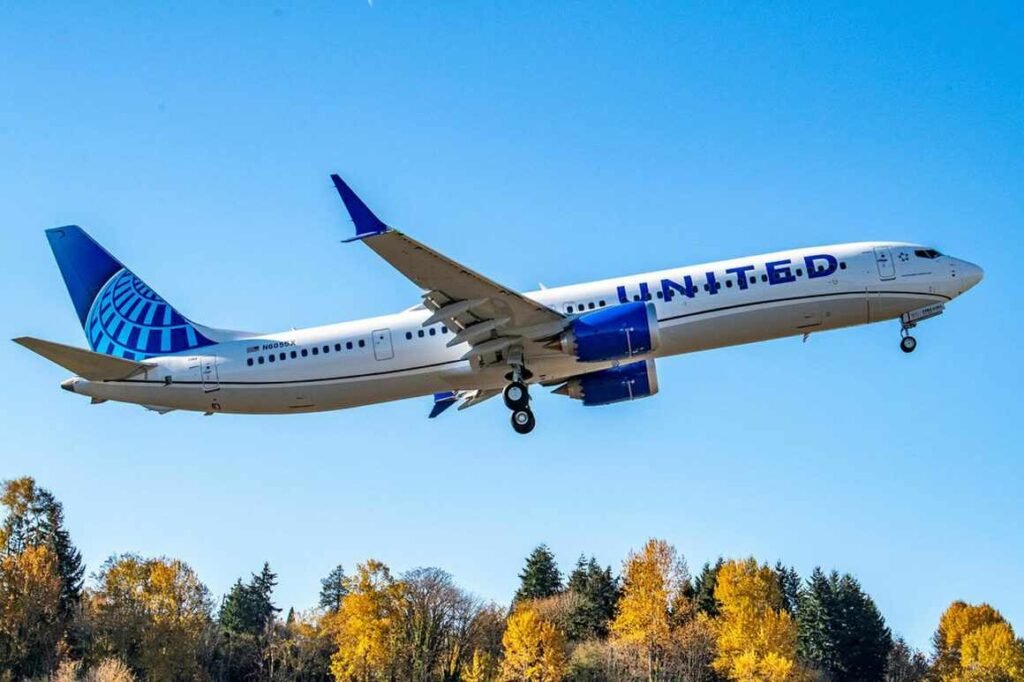 United Airlines Flight UA82 Emergency: Full Story of the Technical Malfunction, Safe Landing, and Passenger Impact