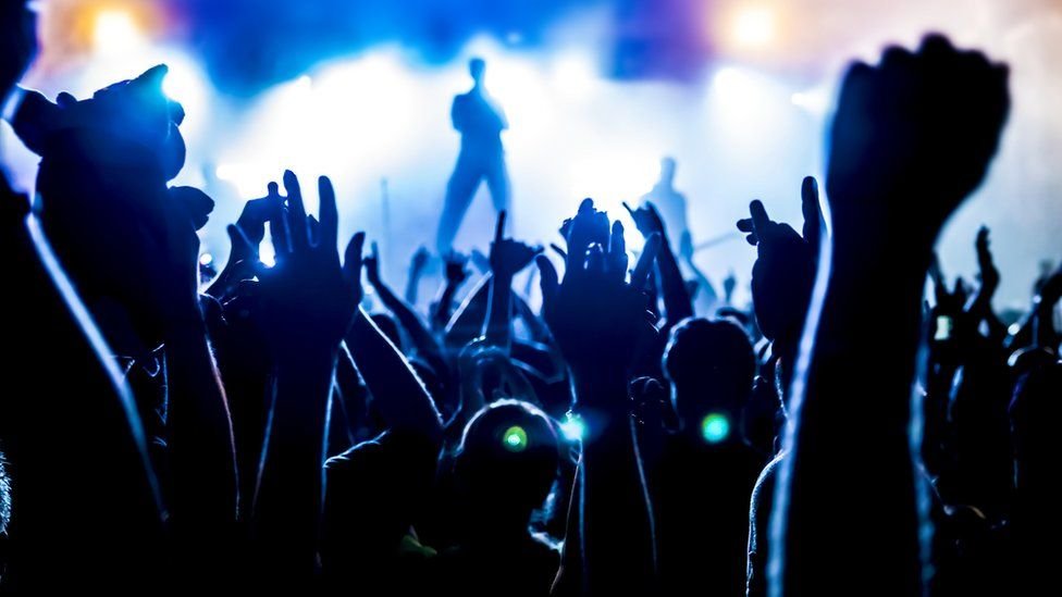 The Rise of Fansqingers: A New Era in Fan Engagement